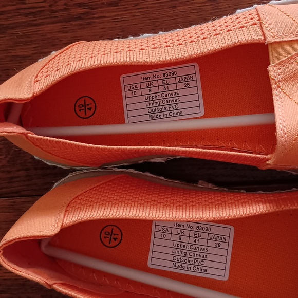 NWT Woman's Slip-On Espadrilles Canvas Flats - Picture 4 of 6